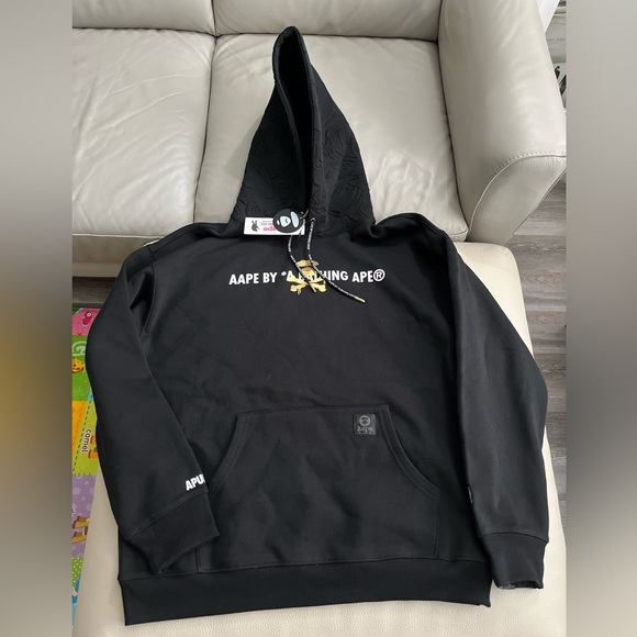 NWT - AAPE by A Bathing Ape (BAPE) Logo Hoodie - Men Size L/Women Size XL - Picture 2 of 11